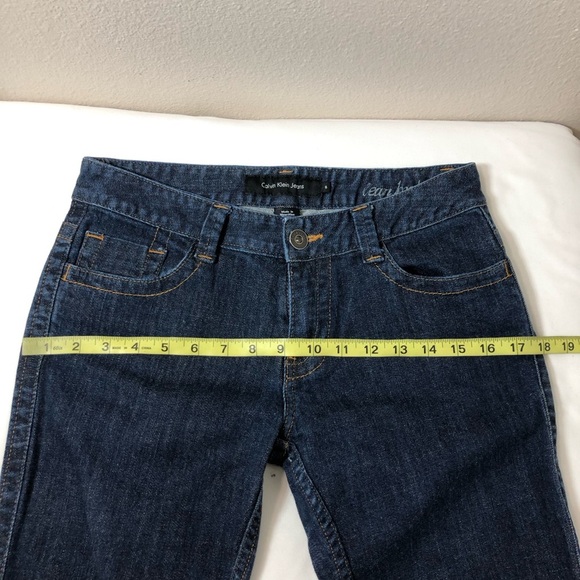 Calvin Klein Jeans Women’s Cotton Blend Mid Rise Lean Bootcut Dark Wash Jeans 6 - Picture 11 of 16